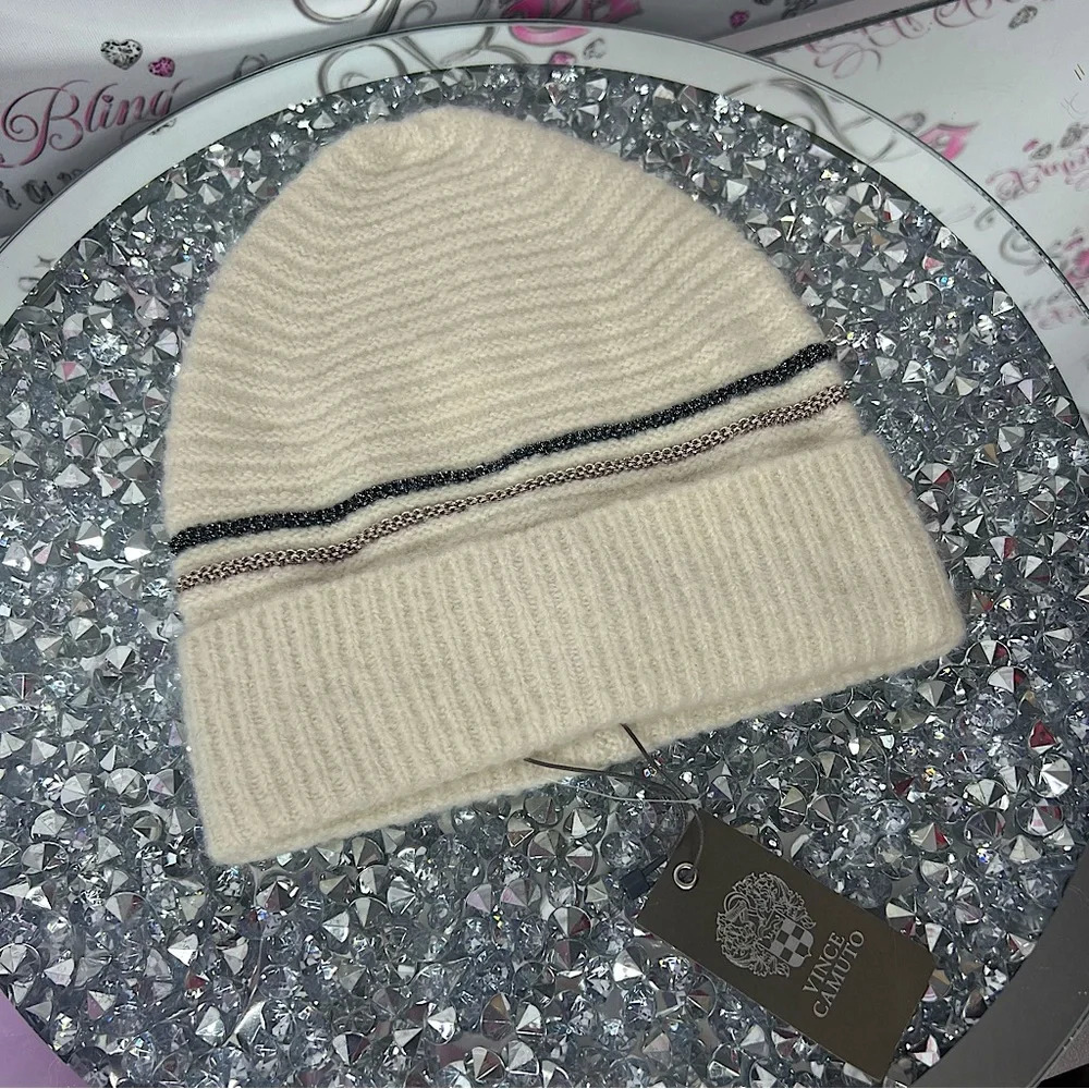 Vince Camuto hat toque beanie knitted cream with metallic shimmer stripes  new